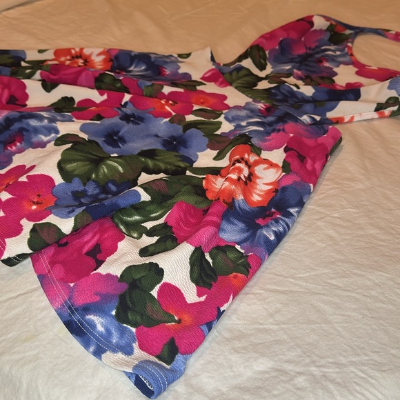 Backless Mini Sun Dress ☀️ - Picture 3 of 7